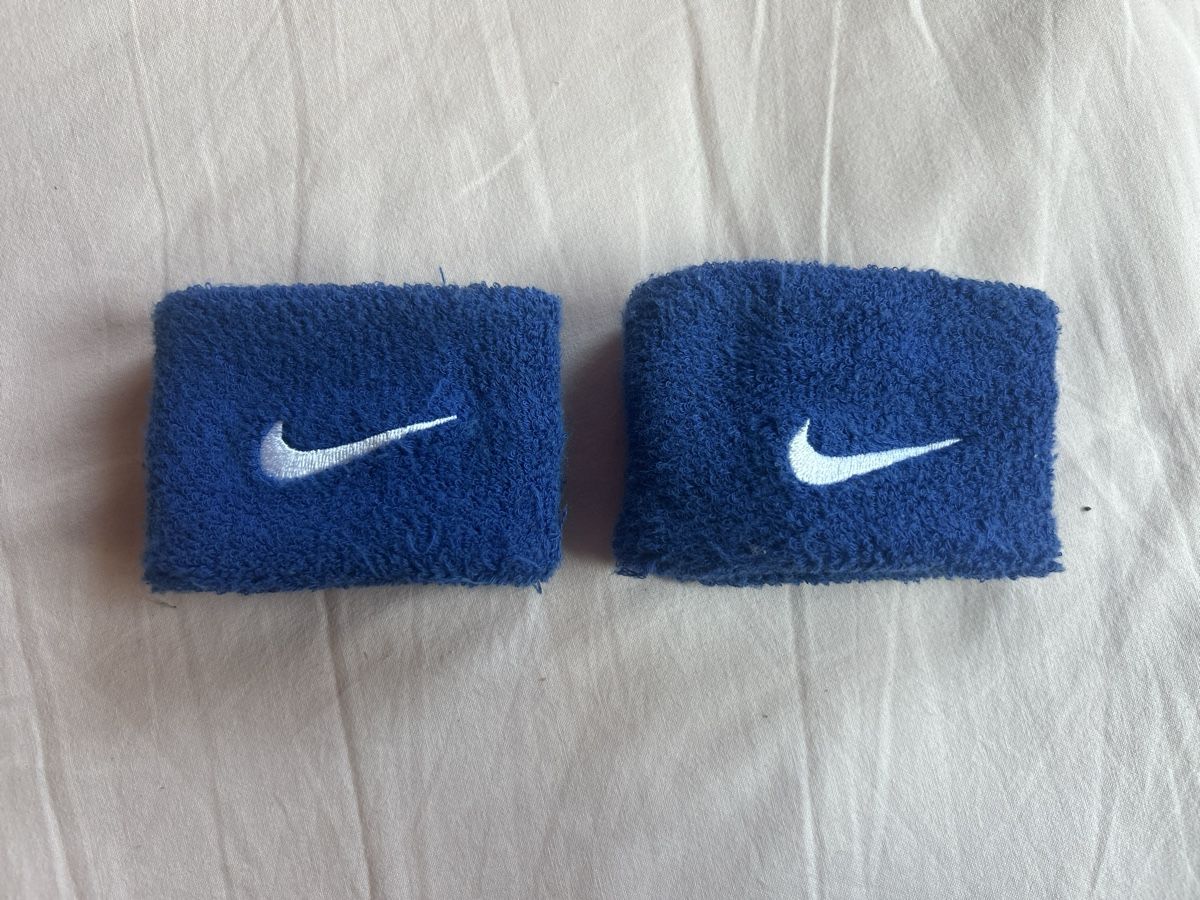 Nike Nastri decorativi: Wristbands Nike – Usato da Arzo venduto da val_55vd
