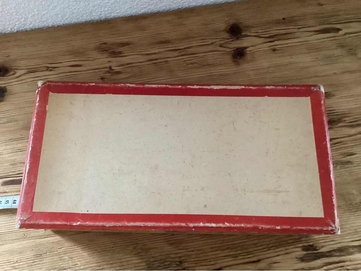 Tutte le decorazioni: Antike Tobler Kartonschachtel – Usato da Wassen UR venduto da SABDOM 3