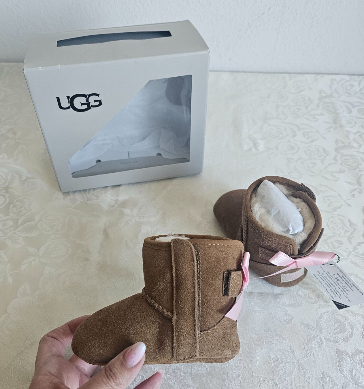 Ugg Scarpe per ragazzi: ***UGG***Baby Schuhe Gr.02/03 – Nuovo e nell'imballaggio originale da Bronschhofen venduto da Xena37 2