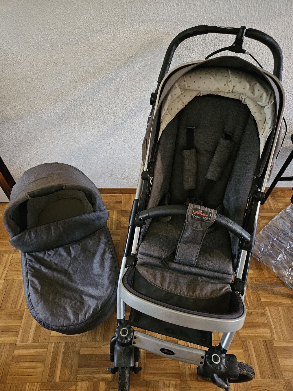 Hartan Carrozzine: Kinderwagen Hartan Racer GTX – Usato da Ebmatingen venduto da D.A.C.