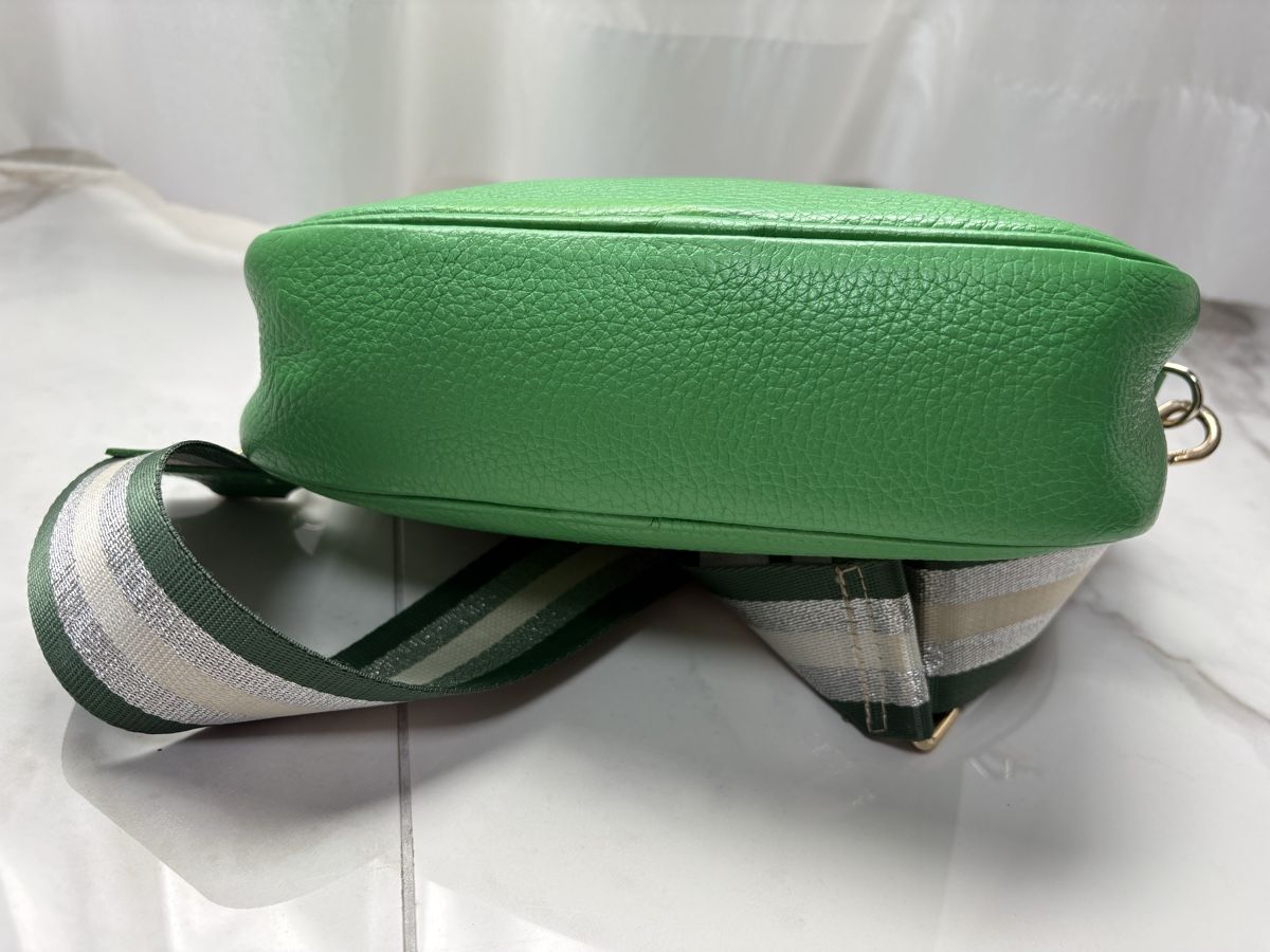 Taschen für Damen: Modische grüne Ledertasche  – Gebraucht aus Estavayer-le-Lac von Mimmy02 3