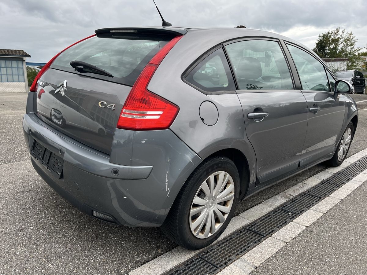 Citroën Automobili: CITROEN C4 1.6I – Usato da Solothurn venduto da Eszauto 3