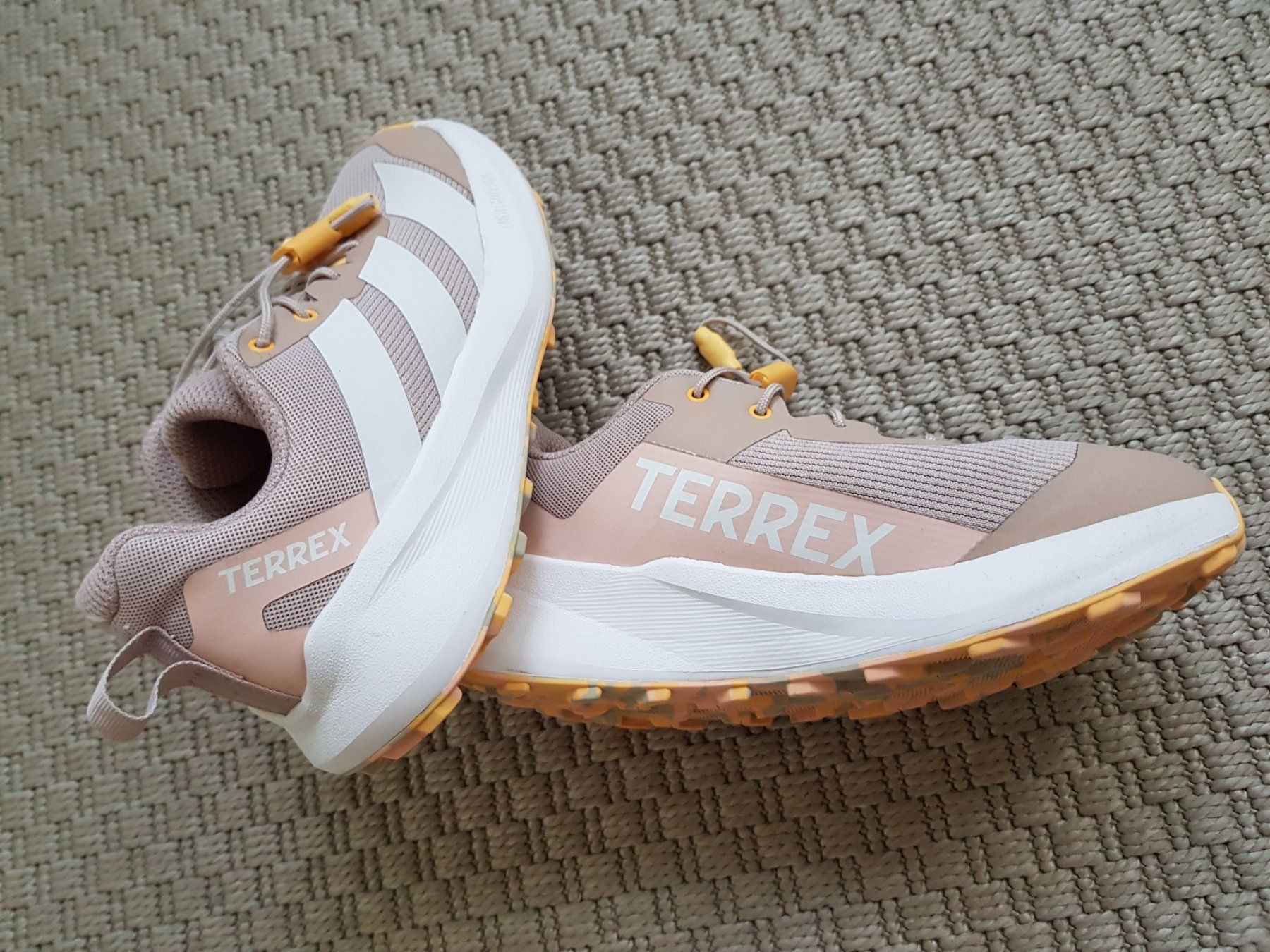 Adidas Scarpe per ragazzi: Adidas Terrex Sneakers – Usato da Münchenstein venduto da mt25 1