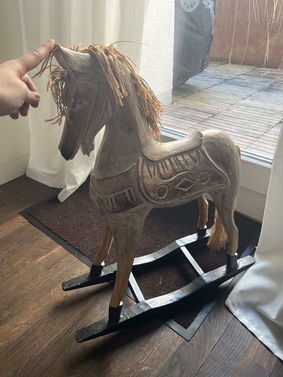 Giocattoli: Cheval à bascule en bois antique – Usato da Zürich venduto da ivi_aka_d 3