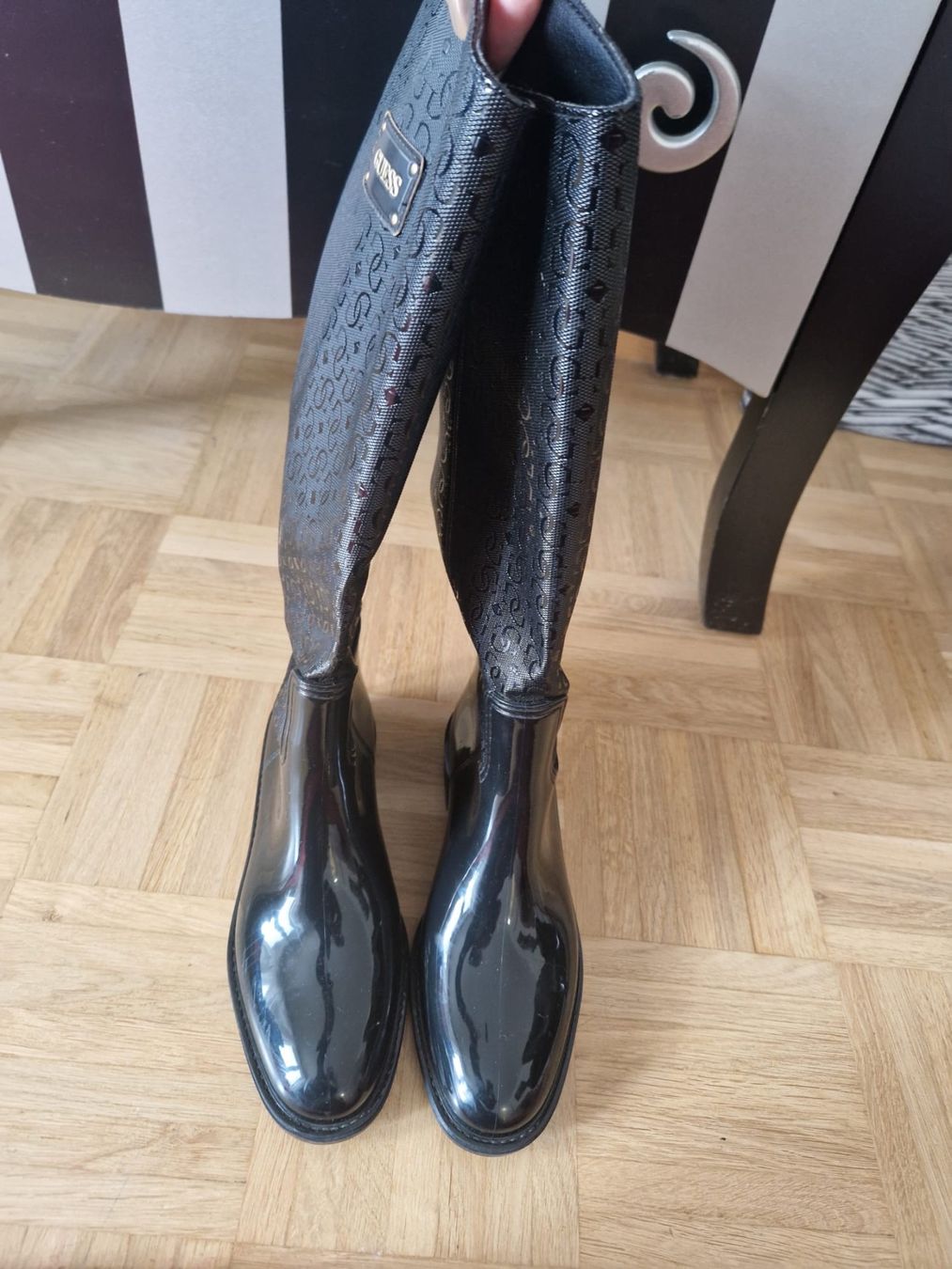 Guess Scarpe da donna: Gummi Stifel Guess – Usato da Bern venduto da Iuliia_novova 3