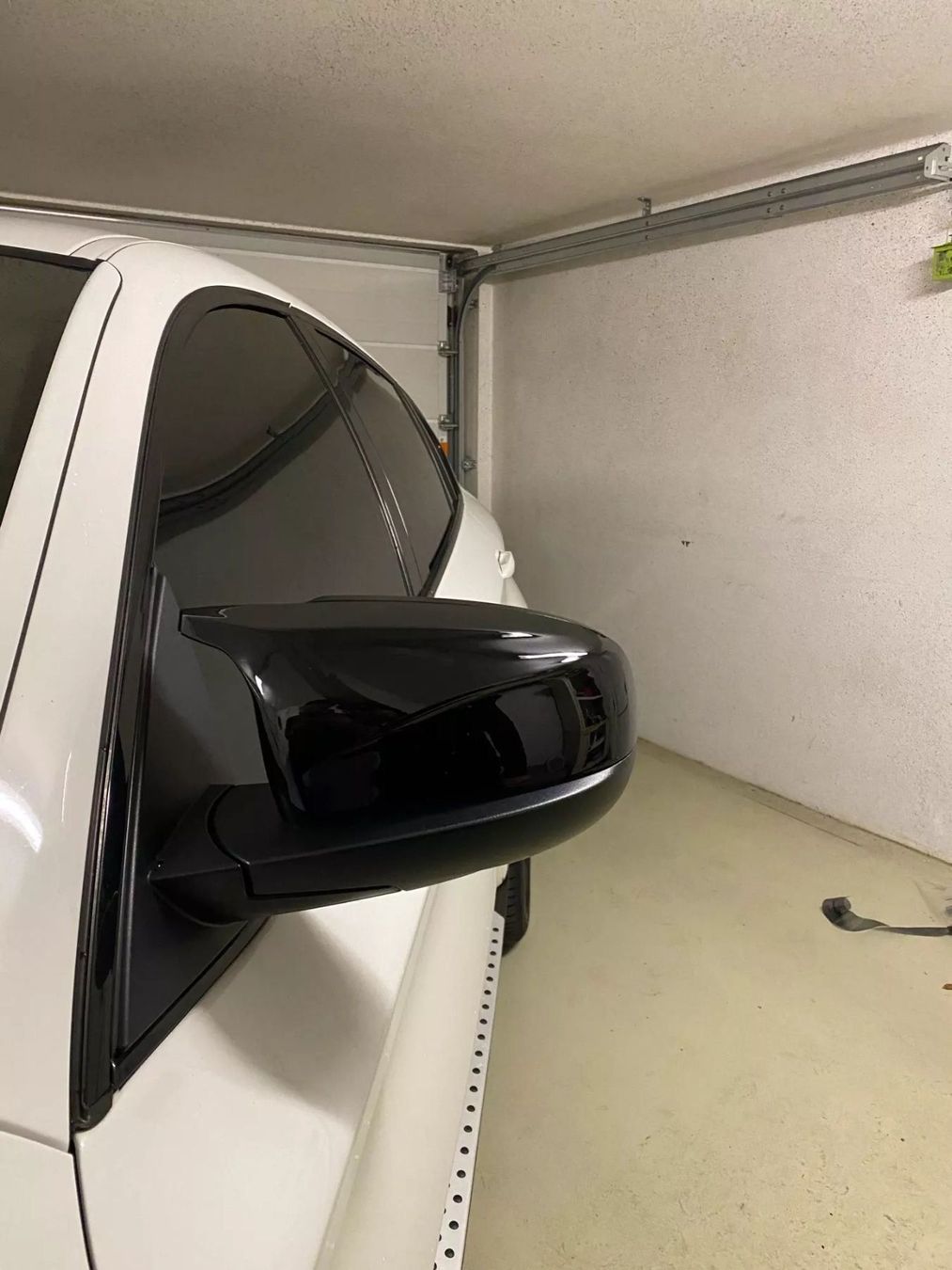 Tutti pezzi di ricambio auto: BMW E70 E71 Schwarz Glanz Spiegelkappen – Nuovo e nell'imballaggio originale da Volketswil venduto da Willis-Autoteile 4