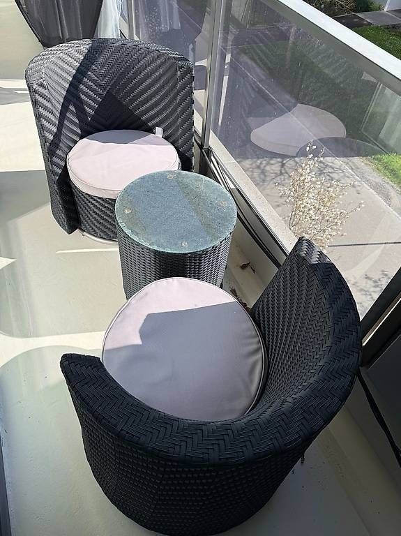 Sessel: Kaffeelounge mit drehbaren Sesselnt – Gebraucht aus Zürich von Antonio03