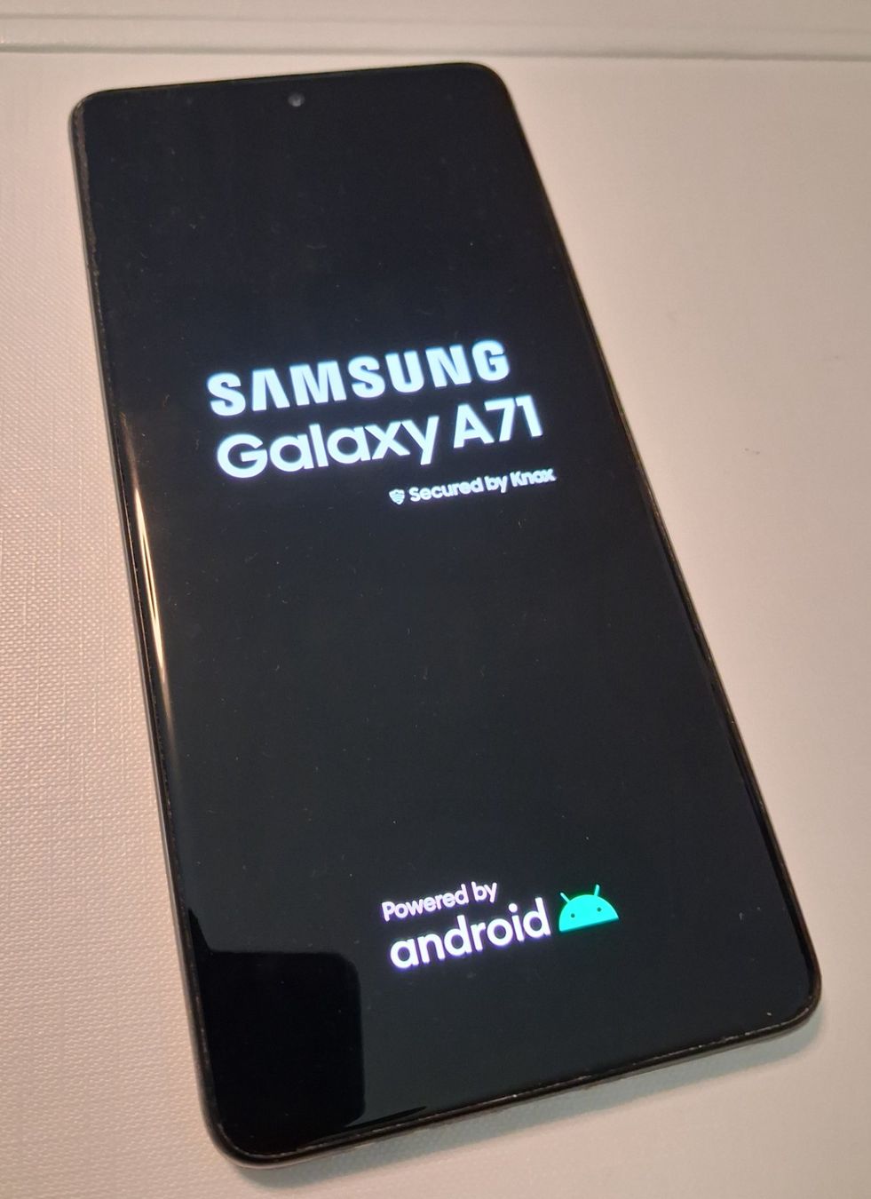 Samsung Handys / Smartphones: Samsung Galaxy A71 - 128 GB – Gebraucht aus Wilderswil von Silverybrown