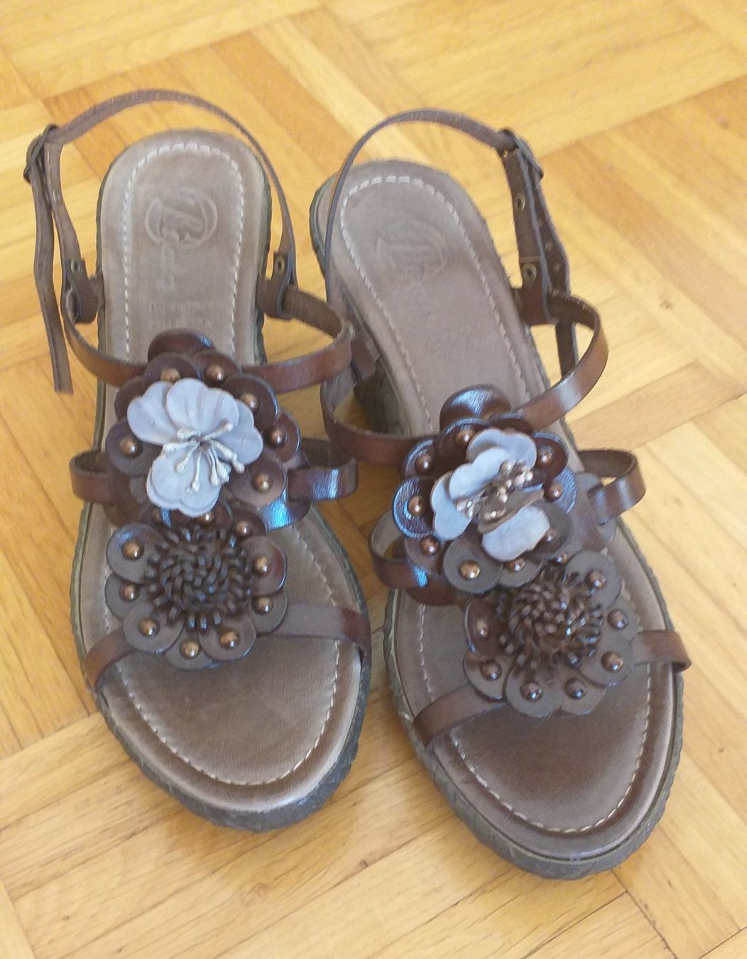 Scarpe da donna: Sandale von Bata – Nuovo (secondo la descrizione) da Zürich venduto da Stonejewelry 1