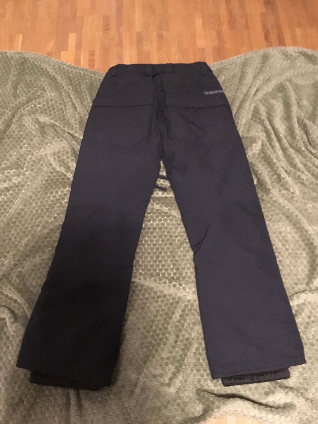 Quiksilver Anzüge: Quiksilver Skihose, Boy, Gr. 152 – Gebraucht aus Chur von Jacky17 2