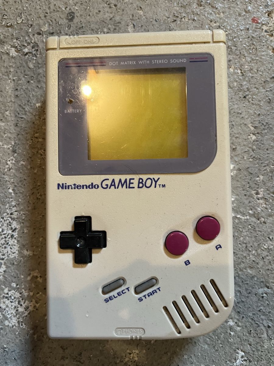 Nintendo Console: Gameboy Nintento – Difettoso da Glarus venduto da Kathrin-1988