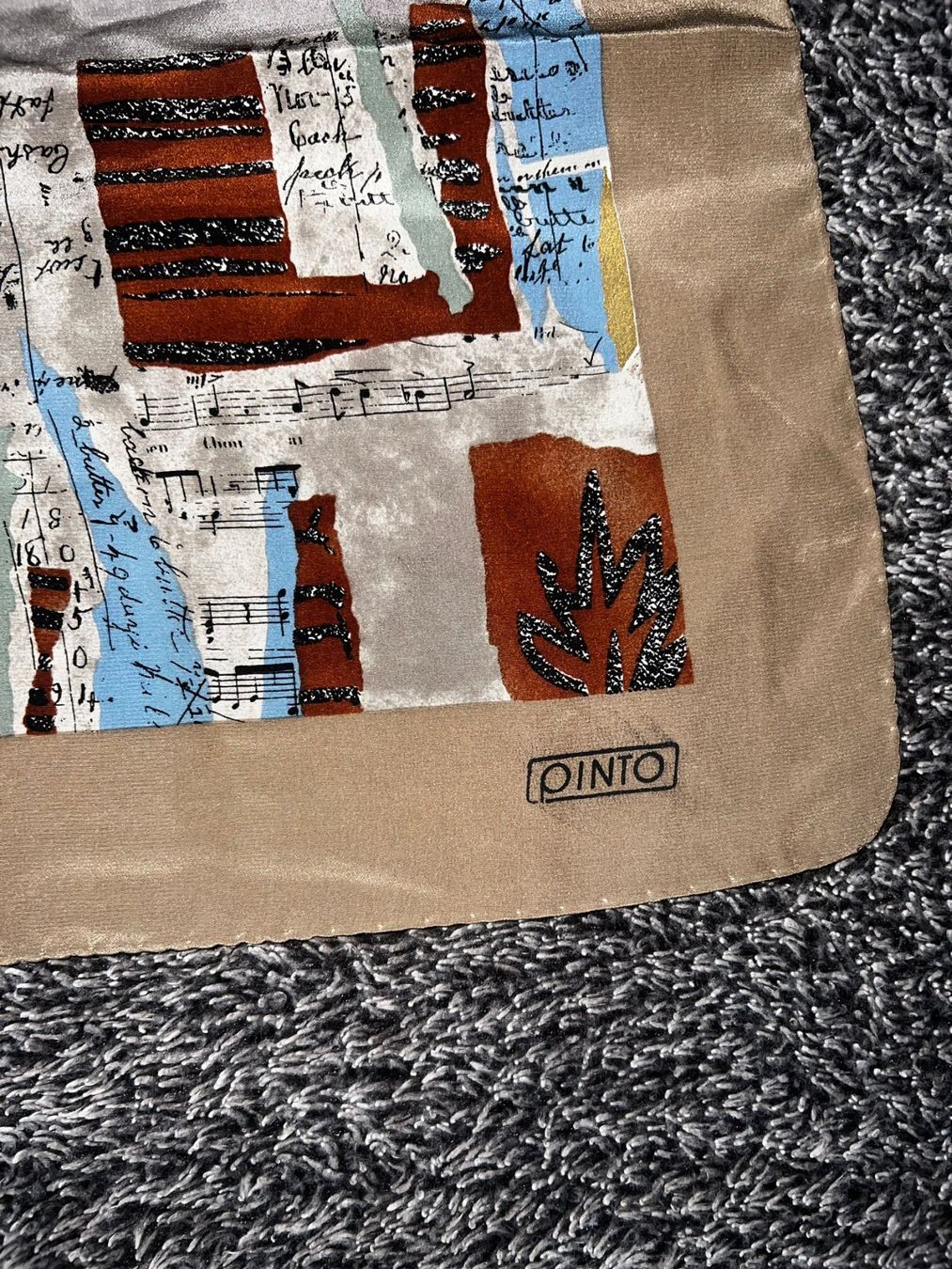 Foulard & Sciarpe: Pinto Seidentuch 86x86 Muster Vintage – Usato da Winterthur venduto da Dejv 2