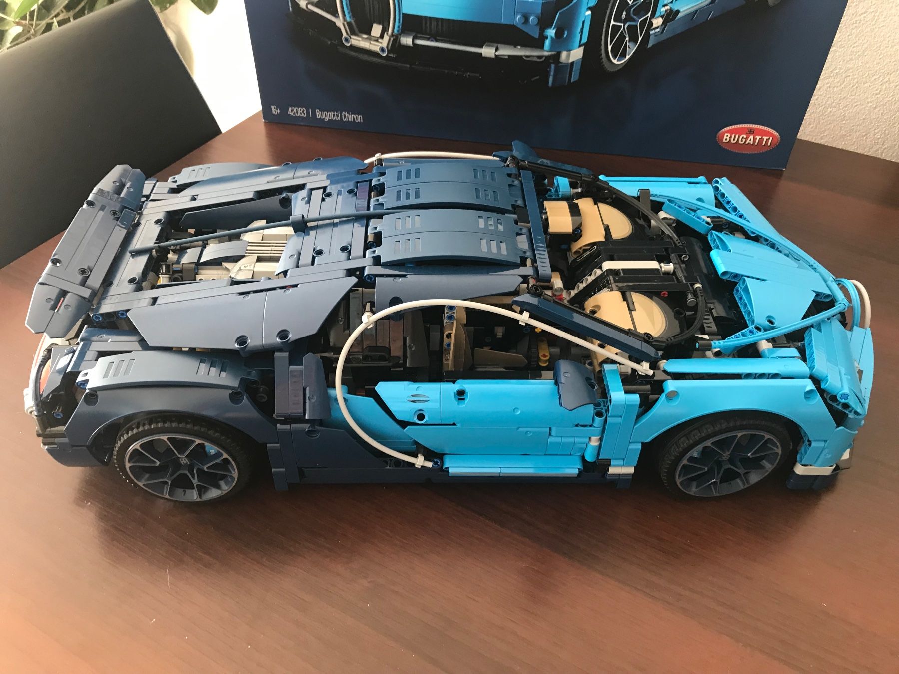 Lego Baukästen: Lego Technic 42083 Bugatti Chiron – Gebraucht aus Châtel-St-Denis von  5