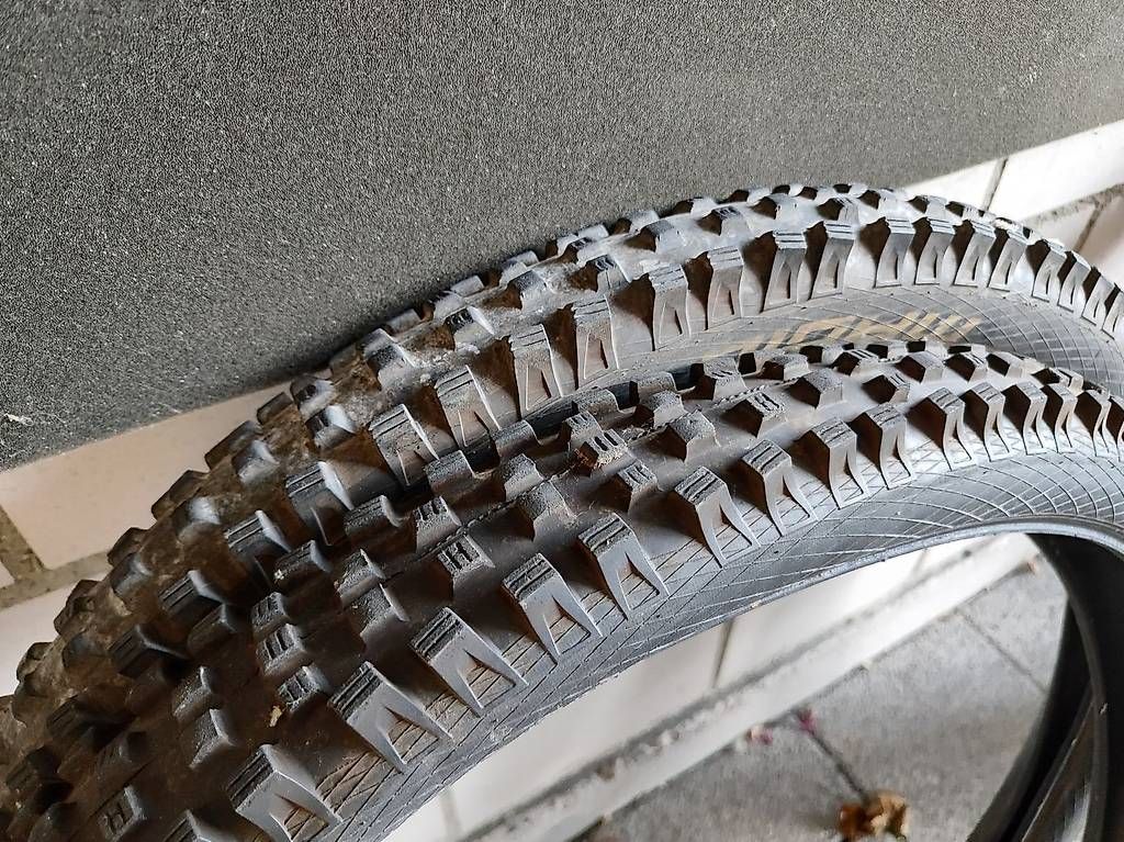 Pezzi di ricambio: Diverse reifen-Maxxis-Schwalbe-Continenthal – Usato da Stilli venduto da Johnsti66 3