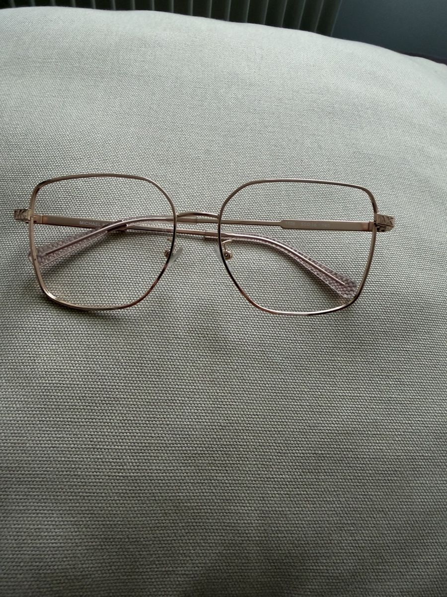 Michael Kors Occhiali & Lenti: Eyeglasses frames, with small damages. – Usato da Zürich venduto da Elh_sunny 5