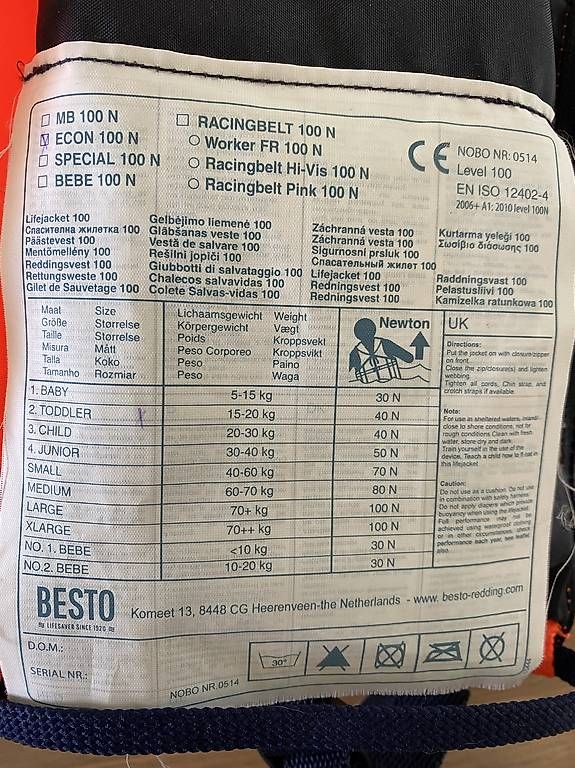 Giubbotti di salvataggio: BESTO Rettungsweste 15-20kg  – Usato da Volketswil venduto da SiTaPrV 2