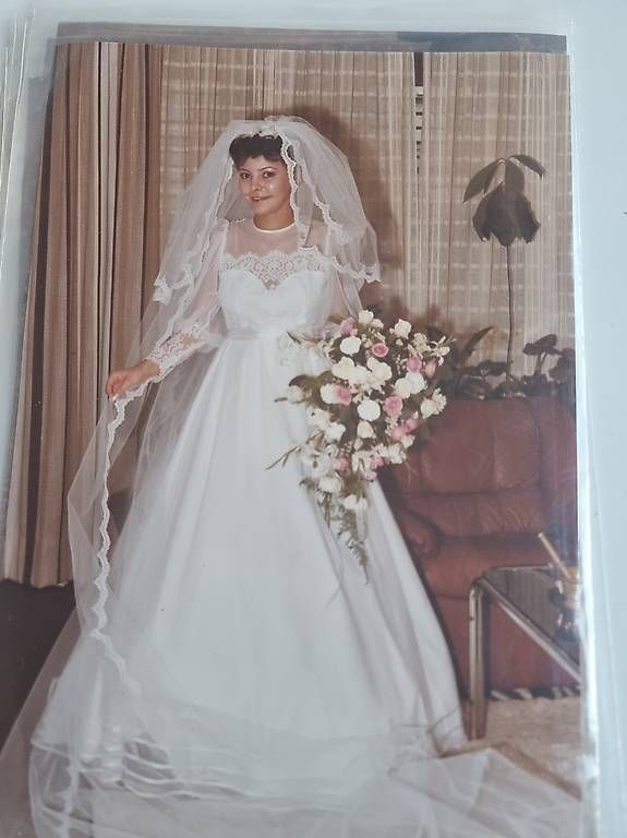 Vestiti: Robe de mariée  – Usato da morges venduto da bidzic