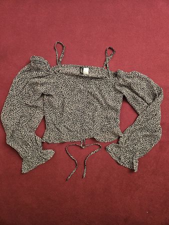 H&M Floral long sleeve crop top size 36