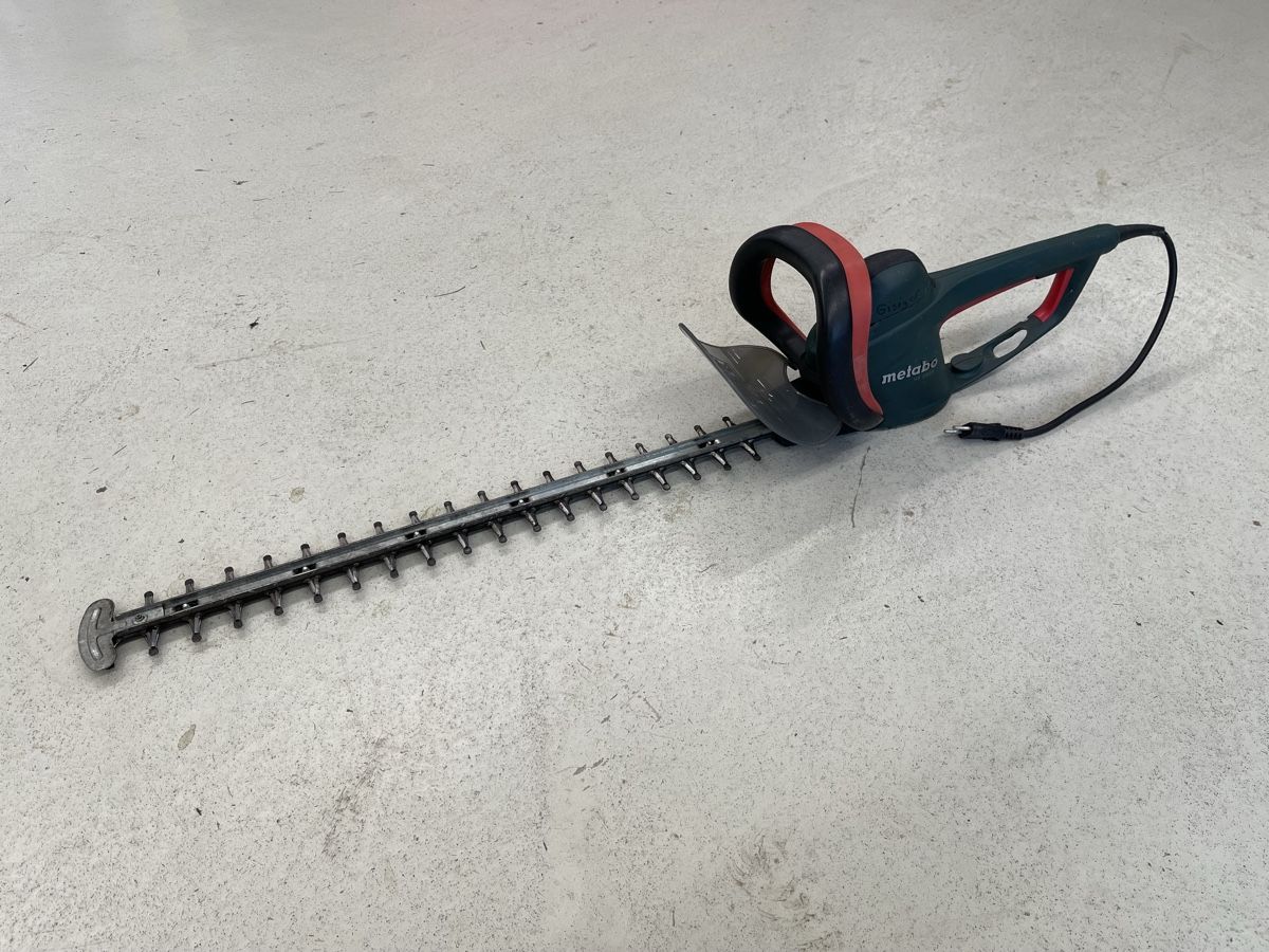 Tutte le macchine: Heckenschere Metabo – Usato da Bätterkinden venduto da pfote1 1