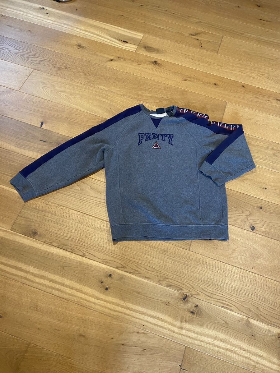 Puma Maglioni & Felpe: FENTY x PUMA Oversize Sweater, Grösse S, Blau – Usato da St. Margarethen TG venduto da chlinimini