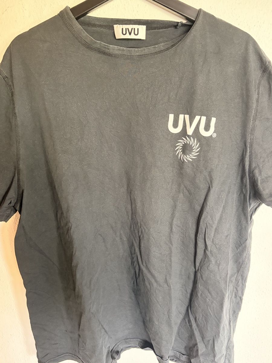 T-shirt: T-Shirt – Usato da Jona venduto da Sizzler96