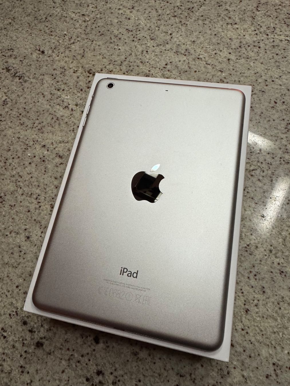 Apple Tablettes PC: Apple iPad mini 2 Wi-Fi 32 – D'occasion à Lyss par taw1009