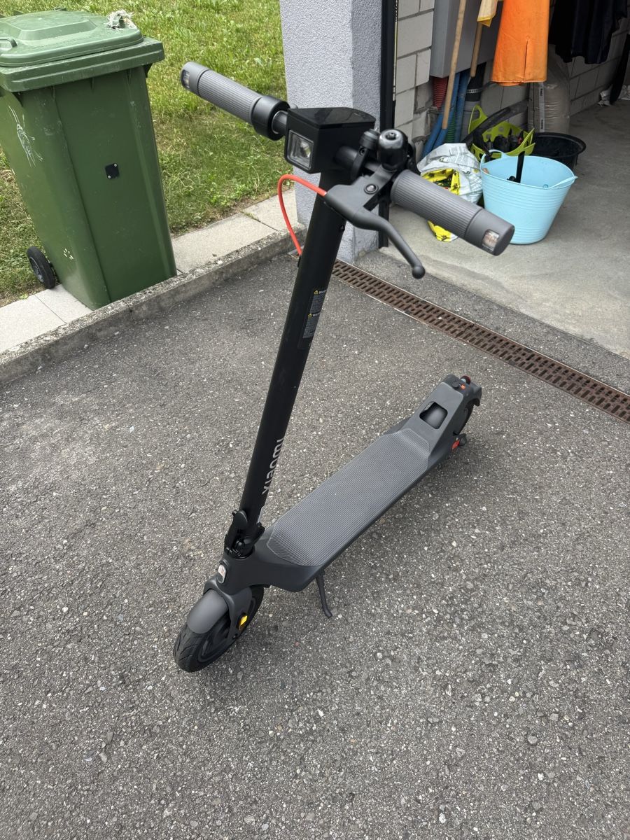 Scooter: Xiaomi E-Scooter 20 Km/h – Nuovo (secondo la descrizione) da Attinghausen venduto da getvintage.ch 3
