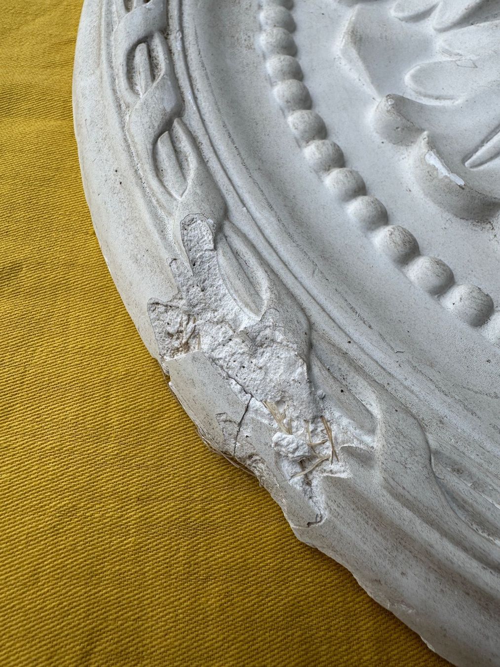 Tutte le decorazioni: Gips Rosette, Deckenrosette – Usato da Sachseln venduto da BONATI01 2