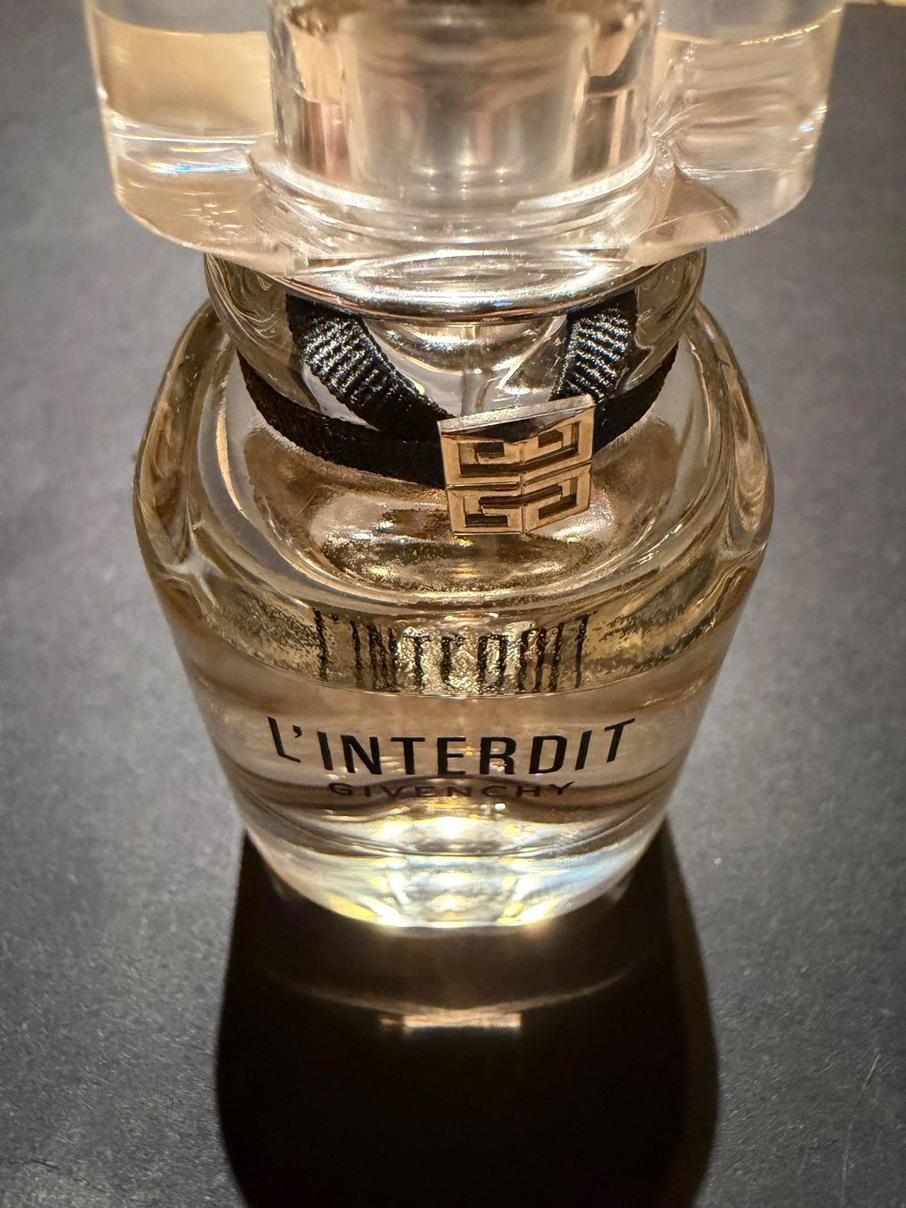 Givenchy Parfum & Eau de Toilette: Givenchy L‘Inderdit Parfüm – Gebraucht aus Thun von Astralbern 1