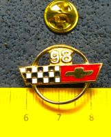 CHEVROLET CORVETTE 98 CUTOUT AUTO PIN ENAMEL GOLDIG