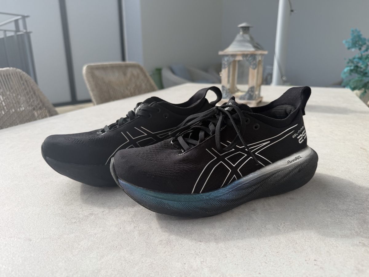 Asics Chaussures hommes: Asics Gel-Nimbus 25 – Neuf (Voir description) à Wohlen AG par Maloukoch 1