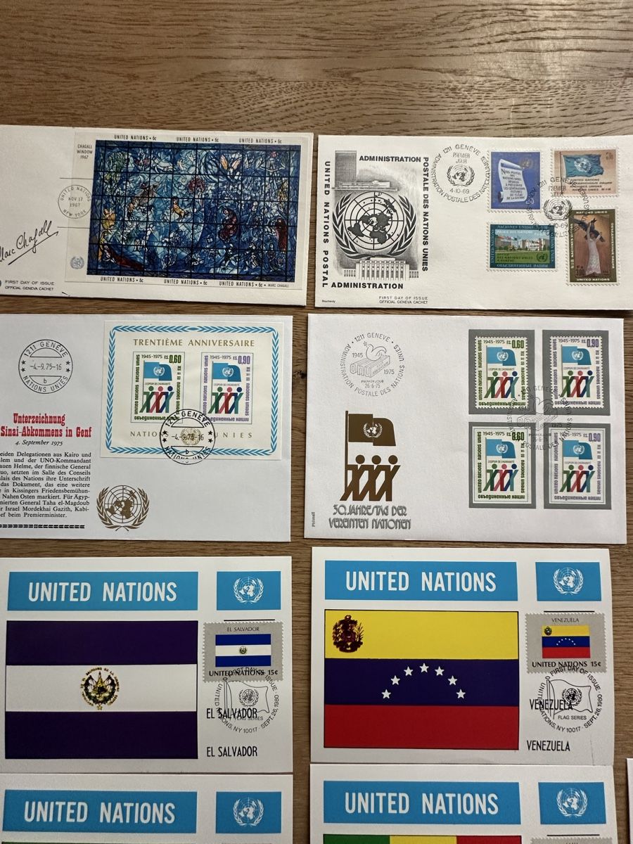 Tutti i francobolli: Nations Unies - 33x gemischtes Lot – Usato da Schmitten / FR venduto da Samsara169 1