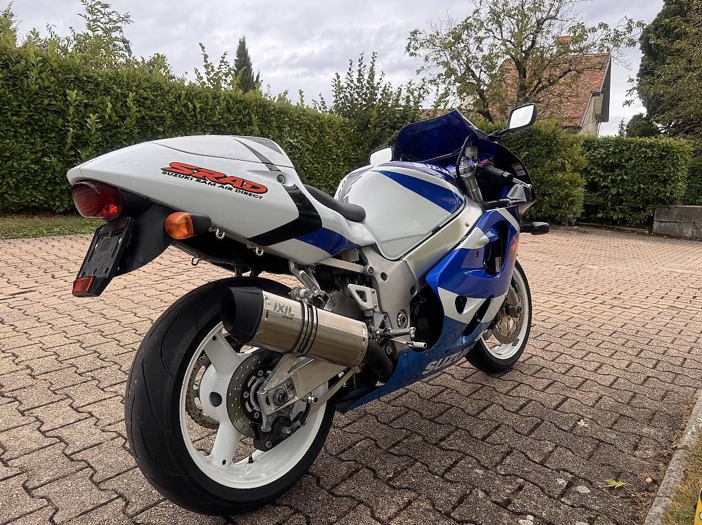 Strada: Suzuki GSXR SRAD 750 – Usato da duillier venduto da mitch46 2