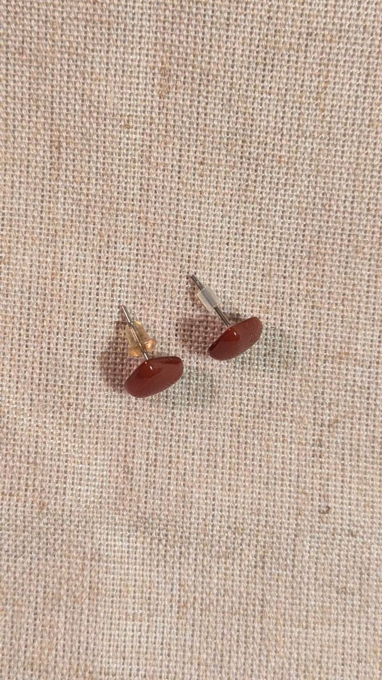 Ohrringe & -stecker: <3 Süsse Herz-Ohrstecker mit rotem Stein <3 – Gebraucht aus Basel von Shikari 1