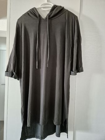 Sommer Tshirt mit Kapuze von Reserved, Grösse L
