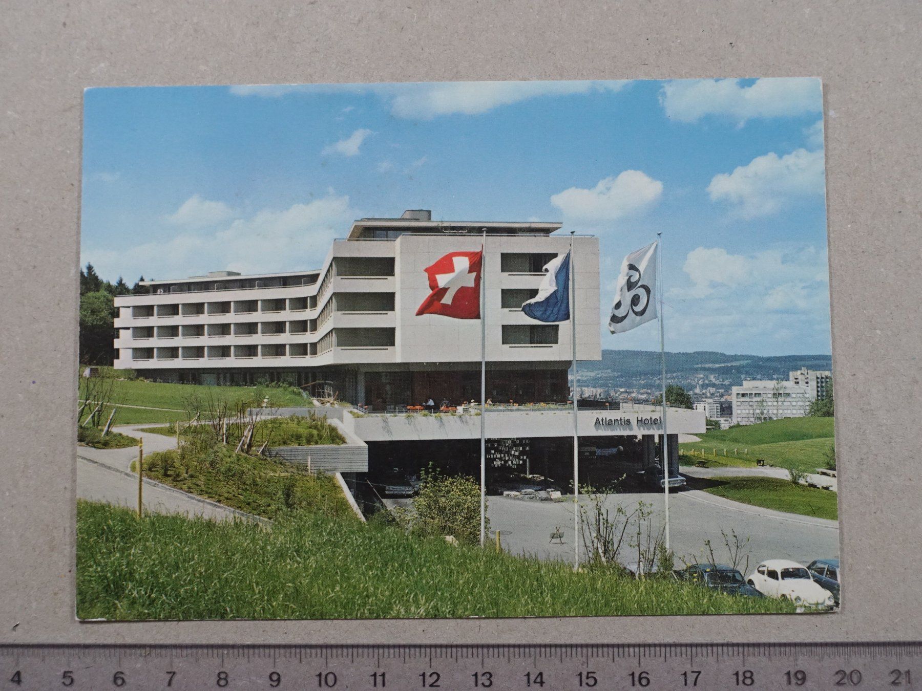 Cartoline postali: Zürich, Atlantis Hotel – Usato da Lenzburg venduto da fh1