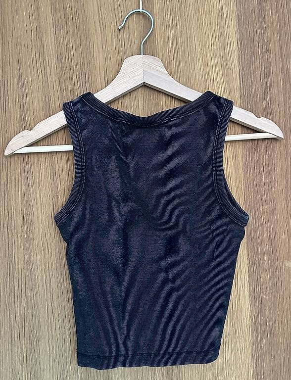 Top: schwarzes Trägershirt – Usato da Gais venduto da T_iziana 1