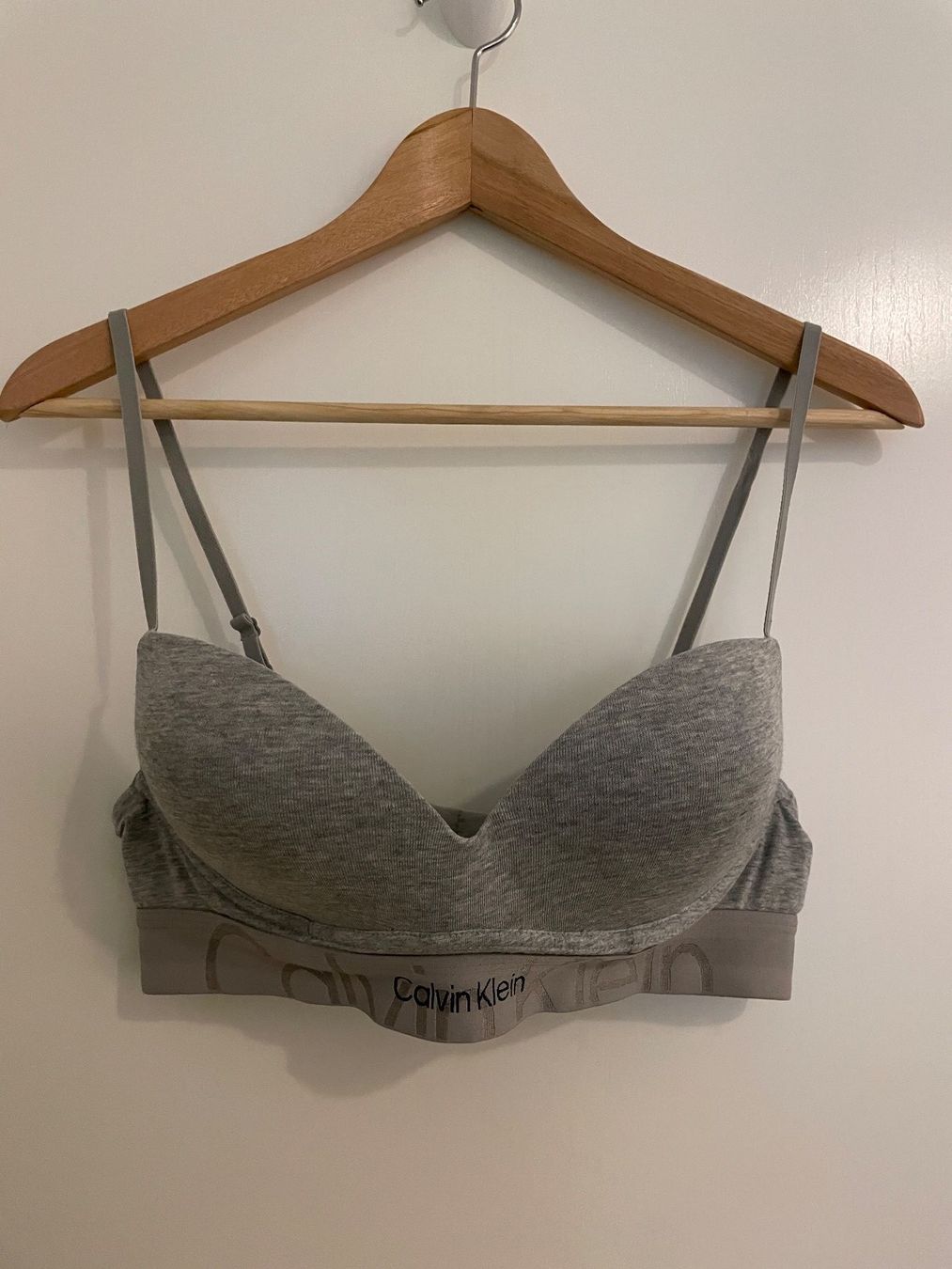 Calvin Klein Sonstige Unterwäsche: Calvin Klein BH (Grösse 80 B) – Gebraucht aus Zufikon von SULMI02