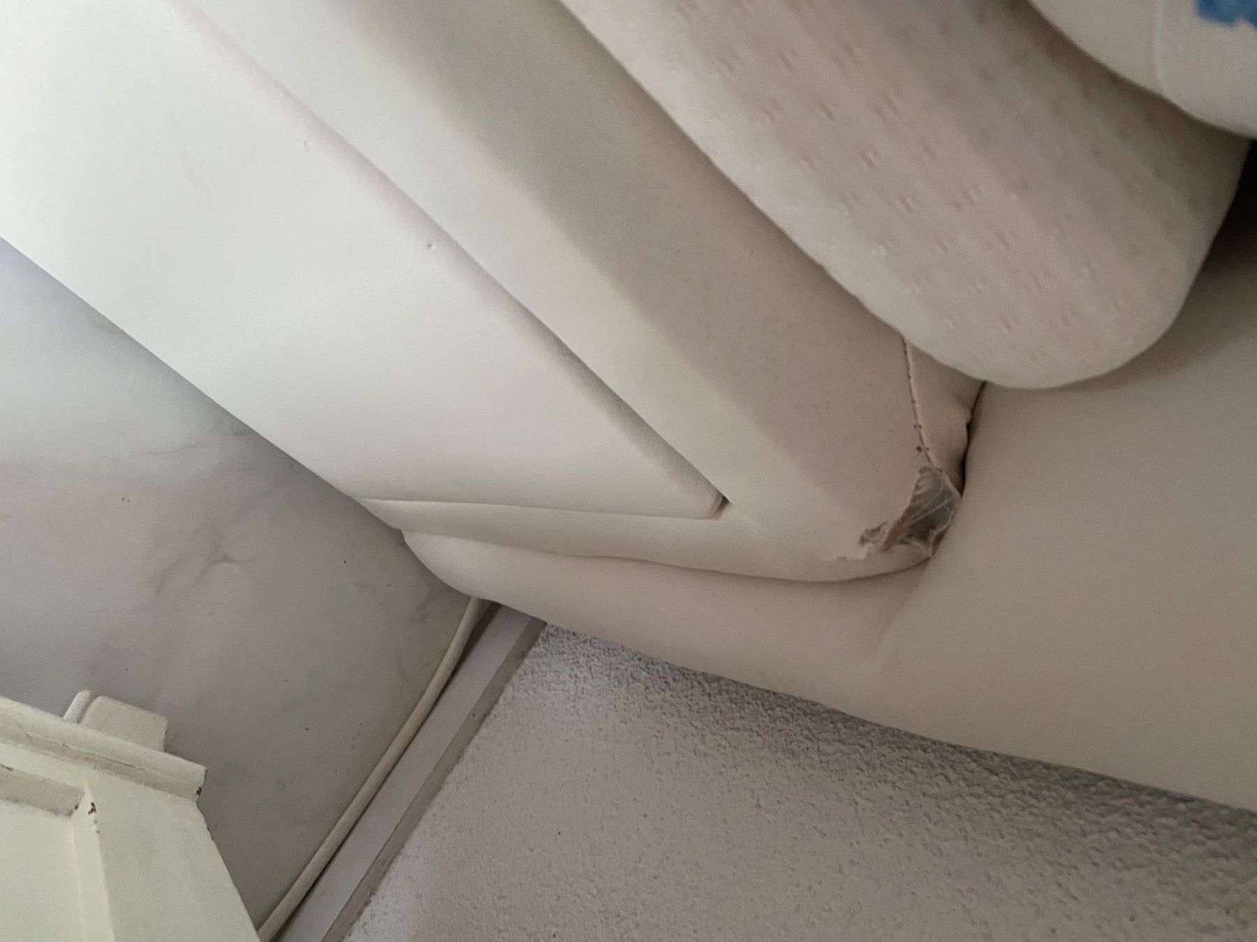 Letti: Chesterfield Style/ Last Deadline: 27.6. – Usato da Kirchdorf AG venduto da ewa_pwz7 3