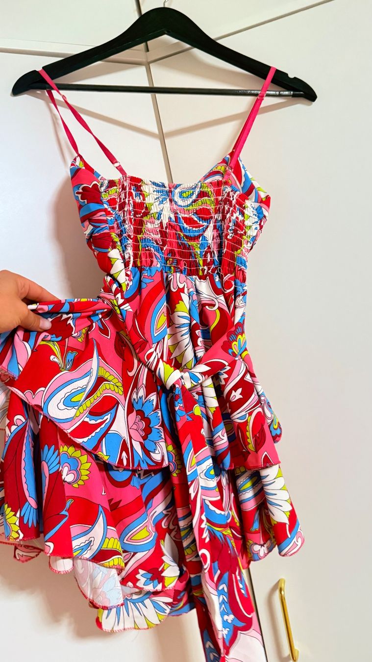 Vestiti: Kleid Sommermuster rot blau pink Grösse S – Usato da Grenchen venduto da Raluca29