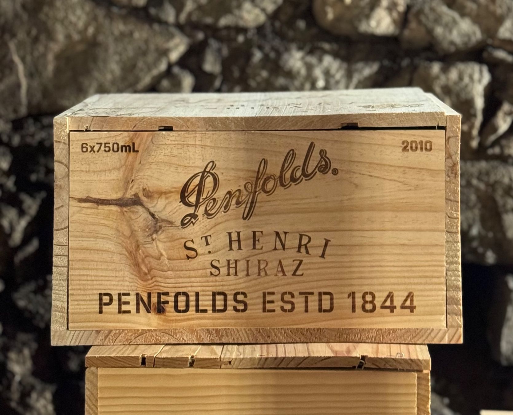 Vino: PENFOLDS St HENRI SHIRAZ 2010 – Nuovo e nell'imballaggio originale da Sils/Segl Baselgia venduto da myCantina 3