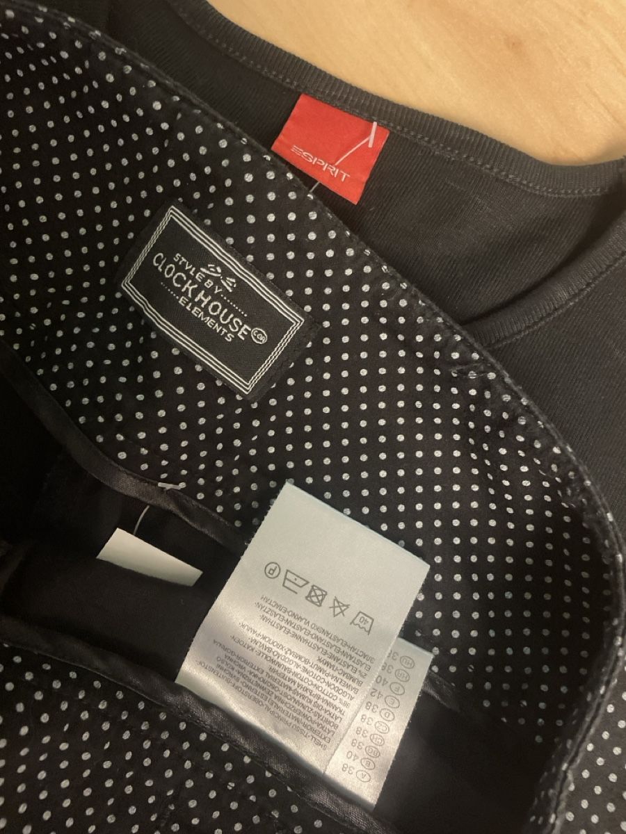 Esprit Lots de vêtements: Schwarzes Esprit Sommerset Gr.M – D'occasion à Obergerlafingen par cabo4 3