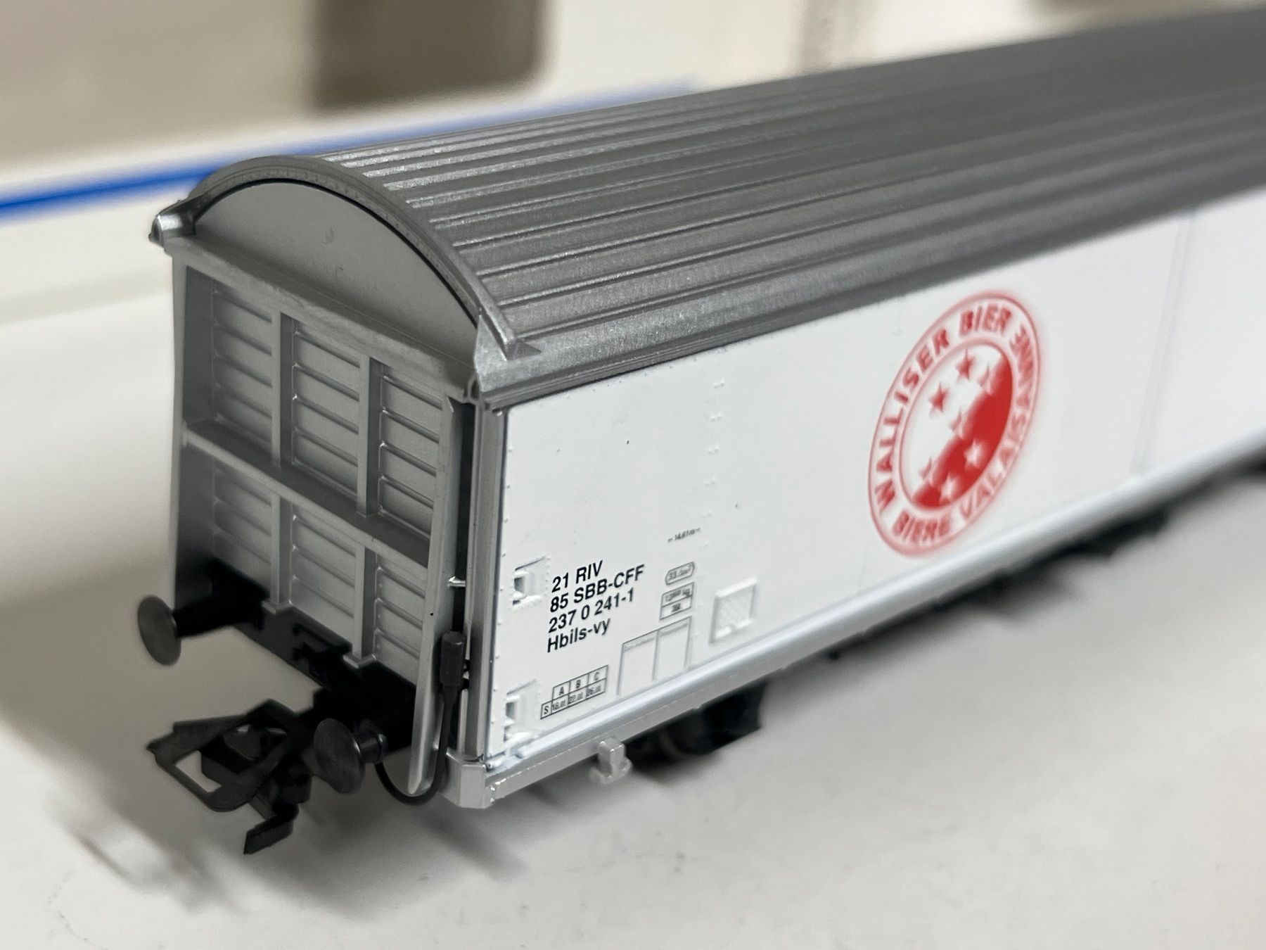 Märklin Modellini di ferrovie: Märklin CFF WAG HBILS-VY BIERE VALAISA – Nuovo (secondo la descrizione) da Neuenhof venduto da ludovicco 2