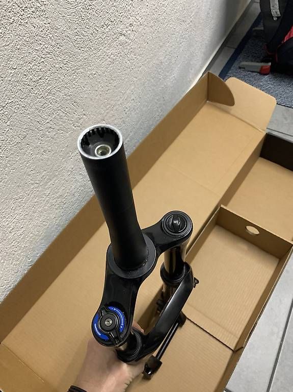 Rockshox Pezzi di ricambio: FEDERGABEL ROCKSHOX YARI 15x110 – Usato da Zunzgen venduto da Viper79 3