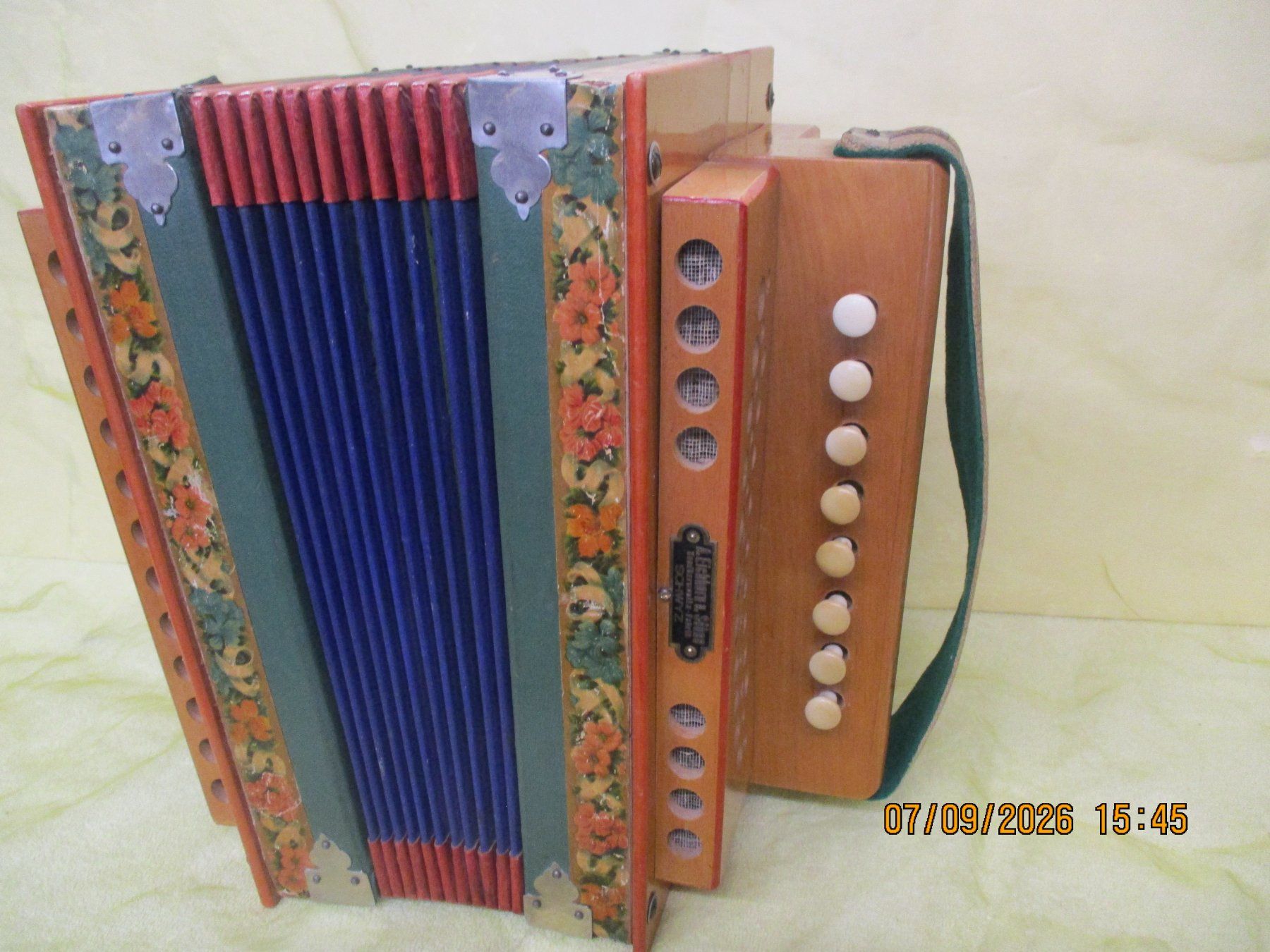 Instruments de musique: Schwyzerörgeli Eichhorn – D'occasion à Jegenstorf par Oktavio 3