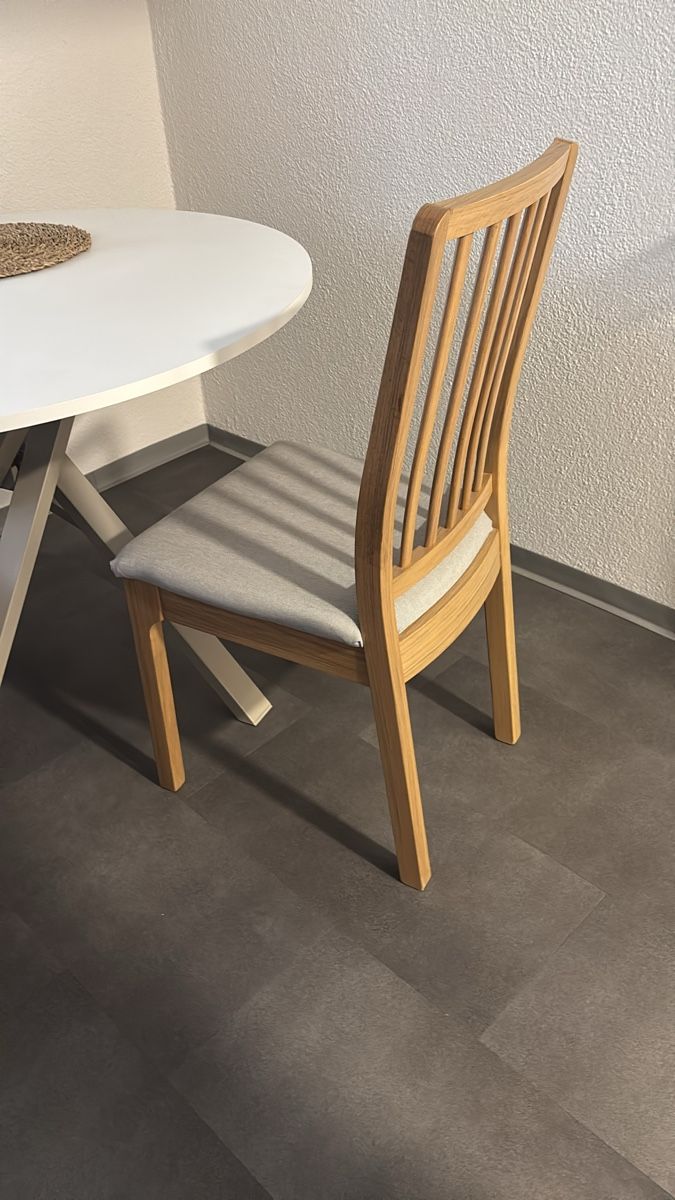 Ikea Sedie: Zwei Stühle zu verkaufen – Usato da  venduto da  2