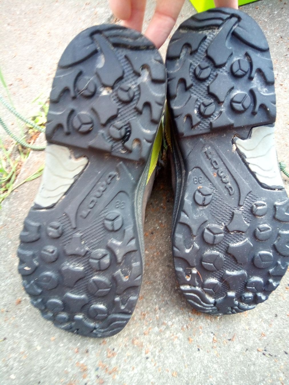 Lowa Scarpe per ragazzi: Lowa Wanderschuhe Kinder Gr 38 – Usato da Liestal venduto da Debuschka 3