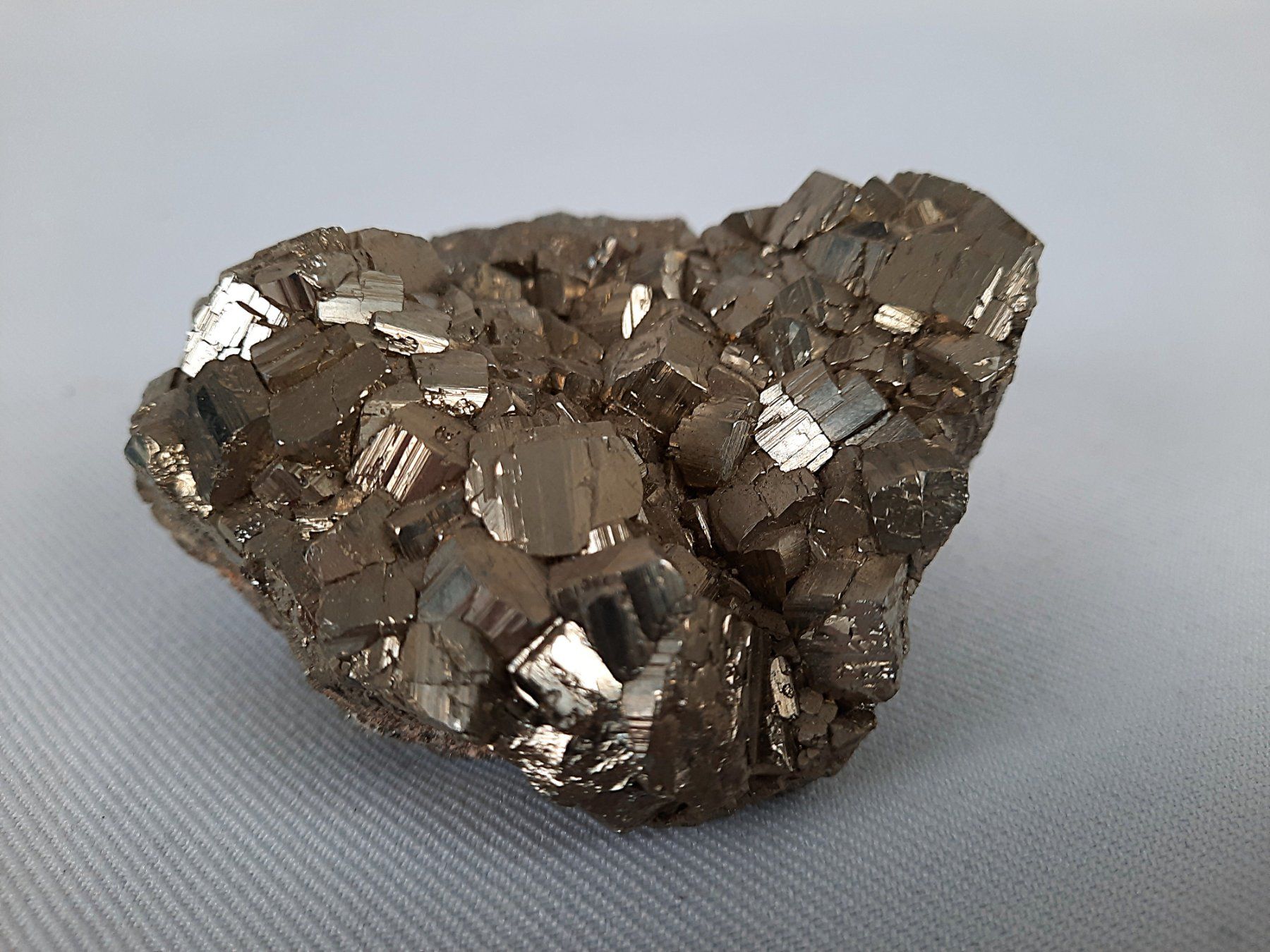 Mineralien & Heilsteine: Pyrit Mineral – Gebraucht aus Beinwil am See von Restwert_Beinwil 1