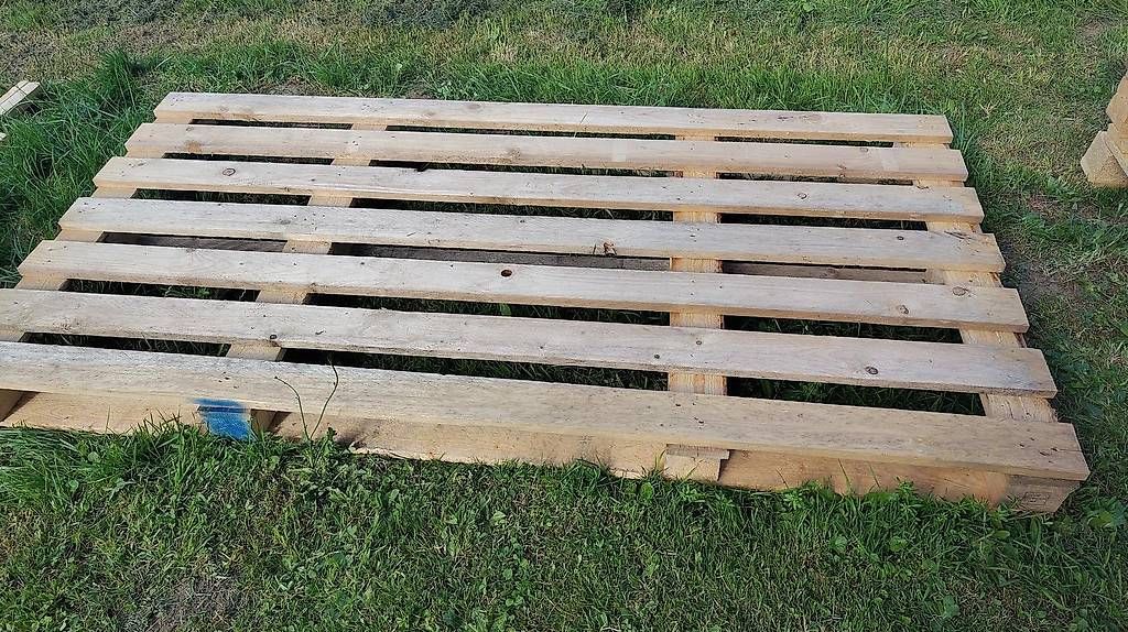 Pallets: Palette 2m x 1m (4 Stück) – Usato da Windlach venduto da Gluteus 3