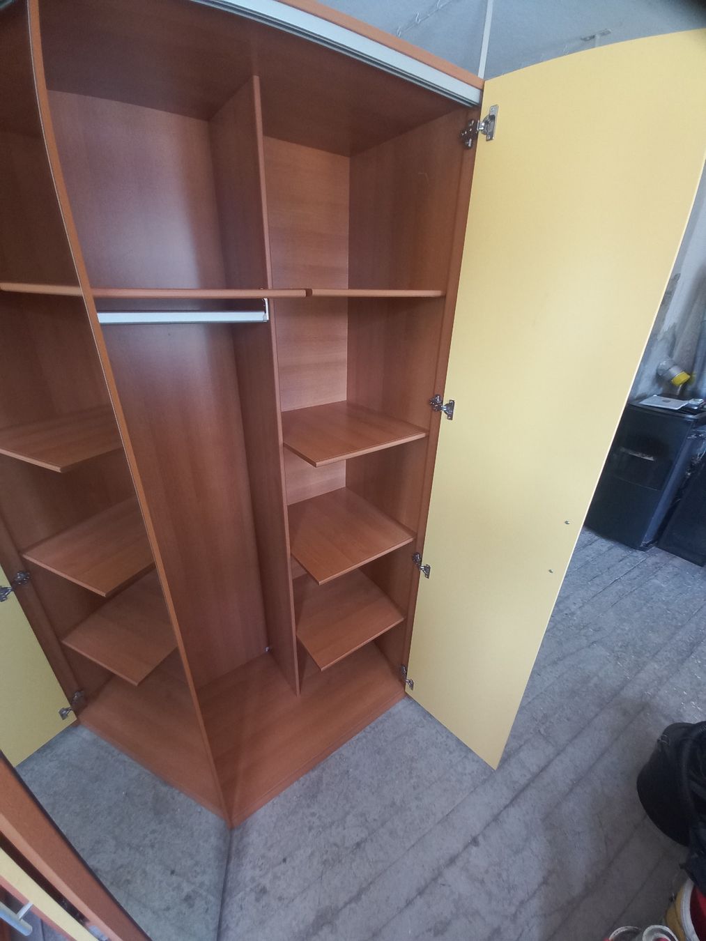 Armadi: Kinder Kleiderschrank Möbel Pfister Cilek – Usato da Herzogenbuchsee venduto da Rohrzange 2
